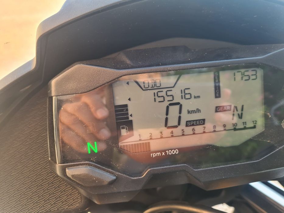 BMW GS310 mota completamente nova, de uma senhora