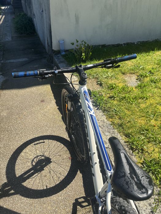 Bicicleta de monte em excelente estado