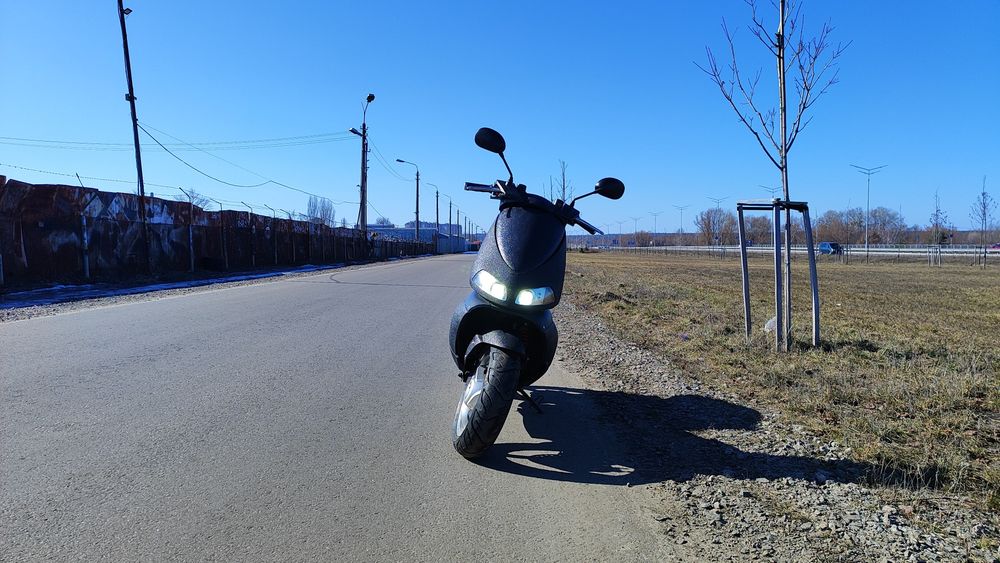Скутер Aprilia area 51