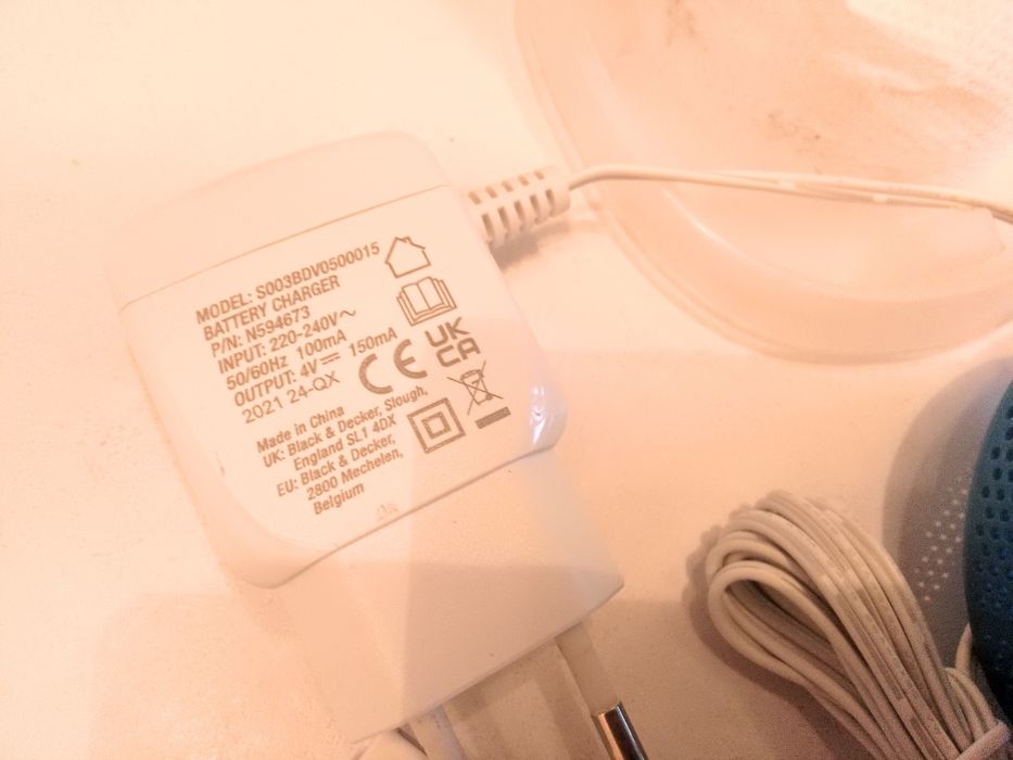 Акумуляторний пилосос Black+Decker NVC115JL