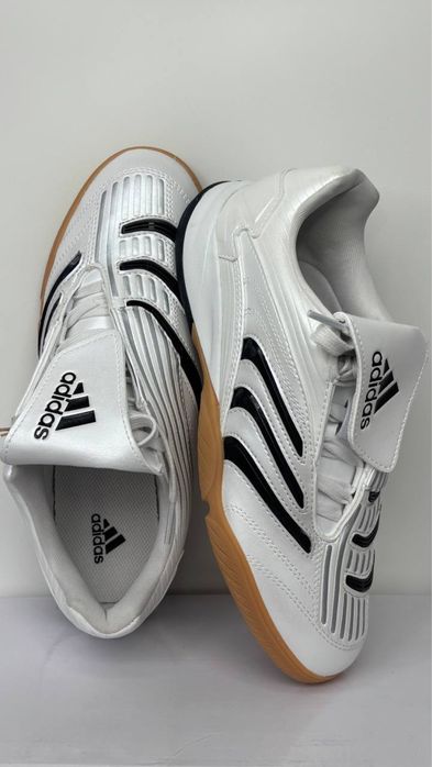 футзалки adidas 37