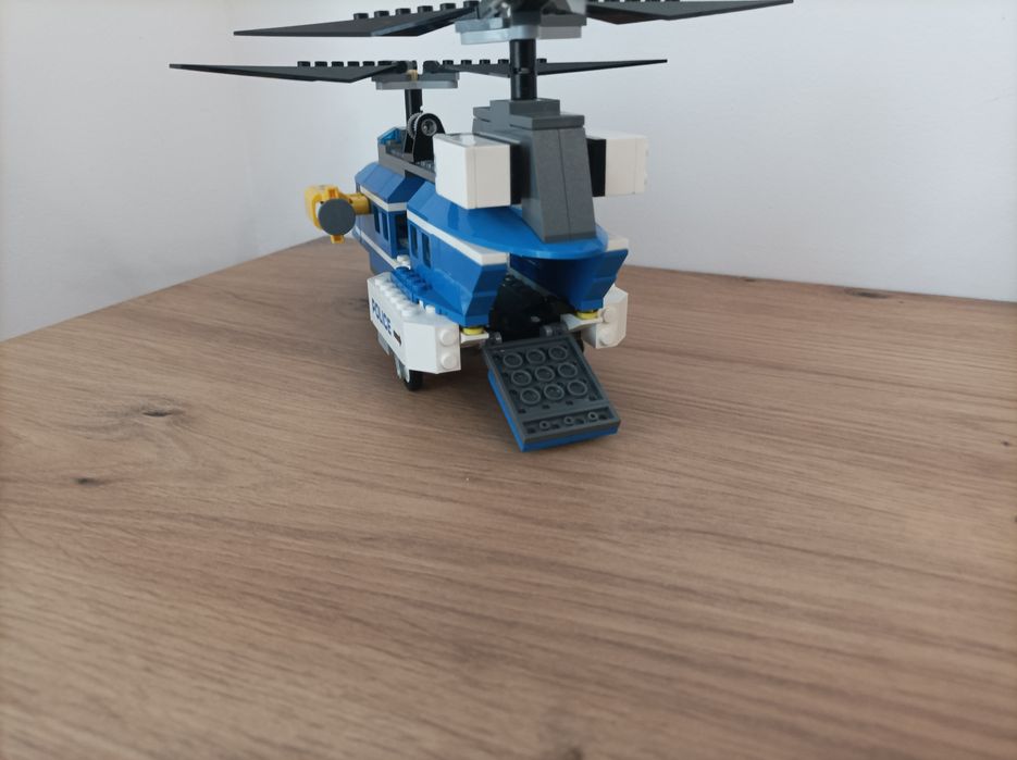 Lego 60173  aresztowanie w górach