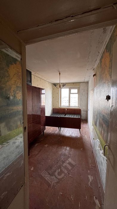 Продається 2-кімн квартира. Орієнтир - зуп. Світанок.