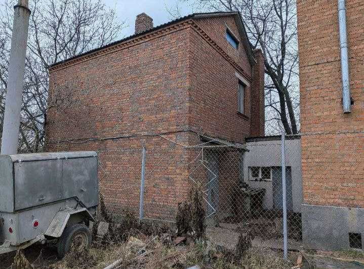 (3) Продам  ремонтно-виробничу базу з ангарому в м. Жмеринка 5314