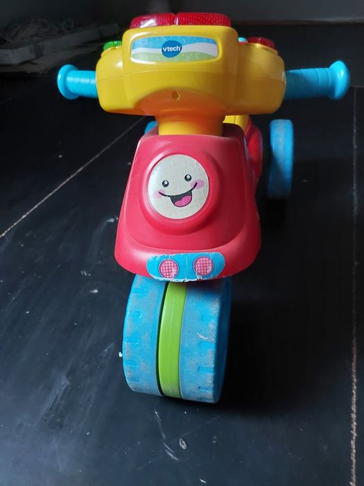 Vtech jeździć interaktywny