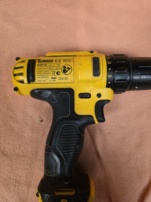 Wkrętarka DeWalt DCD710