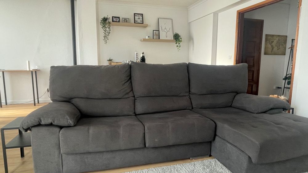 Sofá com chaise largura de 270 cm