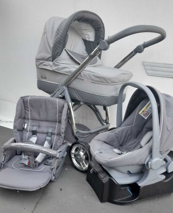 Carrinho de bebe trio Bebecar com base isofix