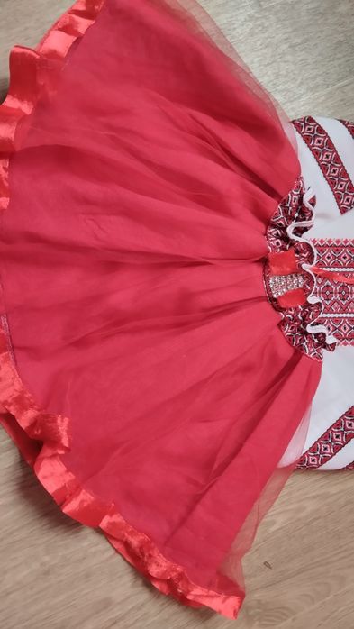 Вишиванка зі  спідничкою. Костюм. Обруч у подарунок.