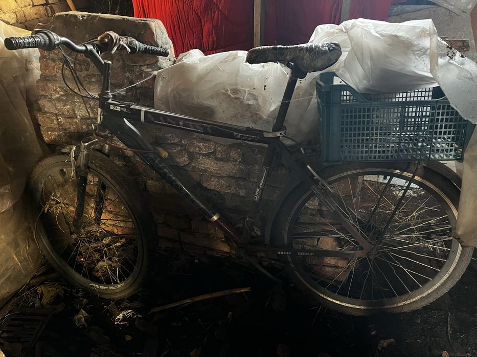 Продам стоїть без діла НЕ ПЕРЕСИЛАЮ