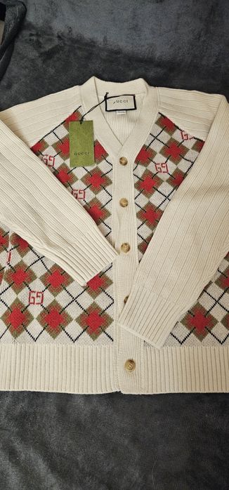 Modny cieply sweterek rozpinany rozmiar M