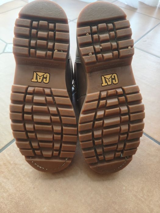 Sprzedam bardzo solidne, brązowe trapery marki Caterpillar w roz.39