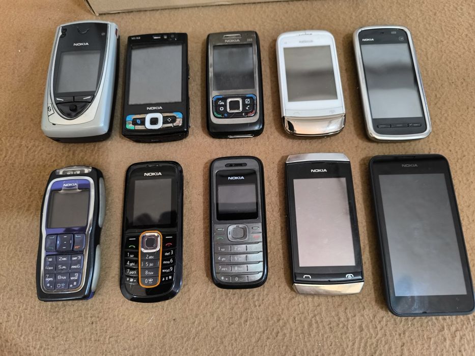 Coleção de 10  telemóveis Nokia