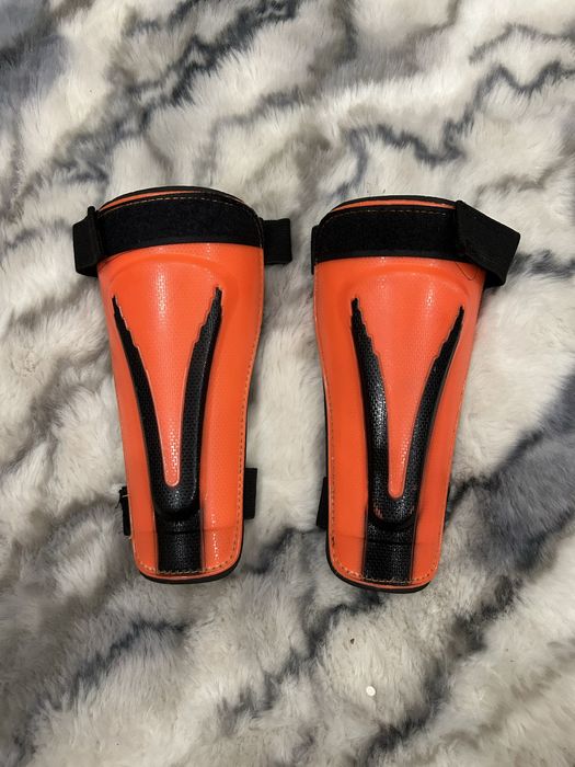 Щитки футбольні дитячі