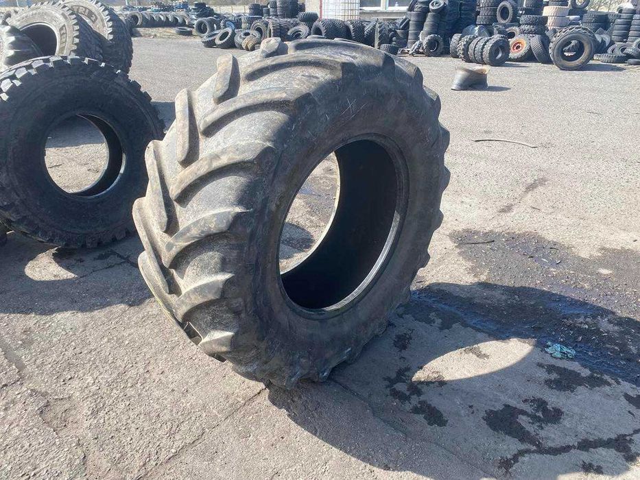 Opona używana 540/65r28 Firesone Maxi Traction 80 Radial 65% Bieżnika