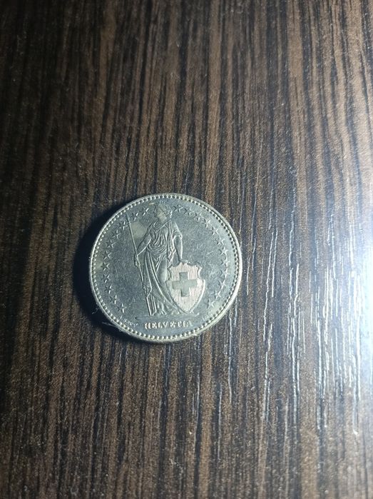 Монети 1992 года сумою 5 , 10 .