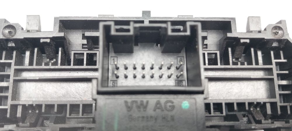 Travão de mão / parque SEAT Leon Sportstourer (KL8)