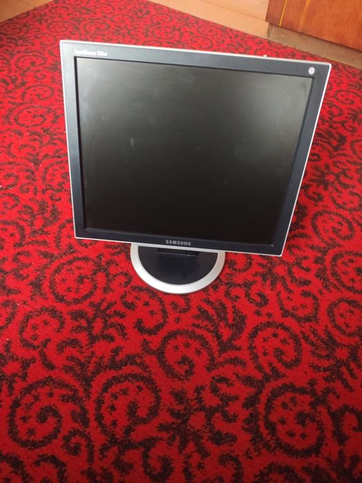 Монитор SyncMaster 730bf