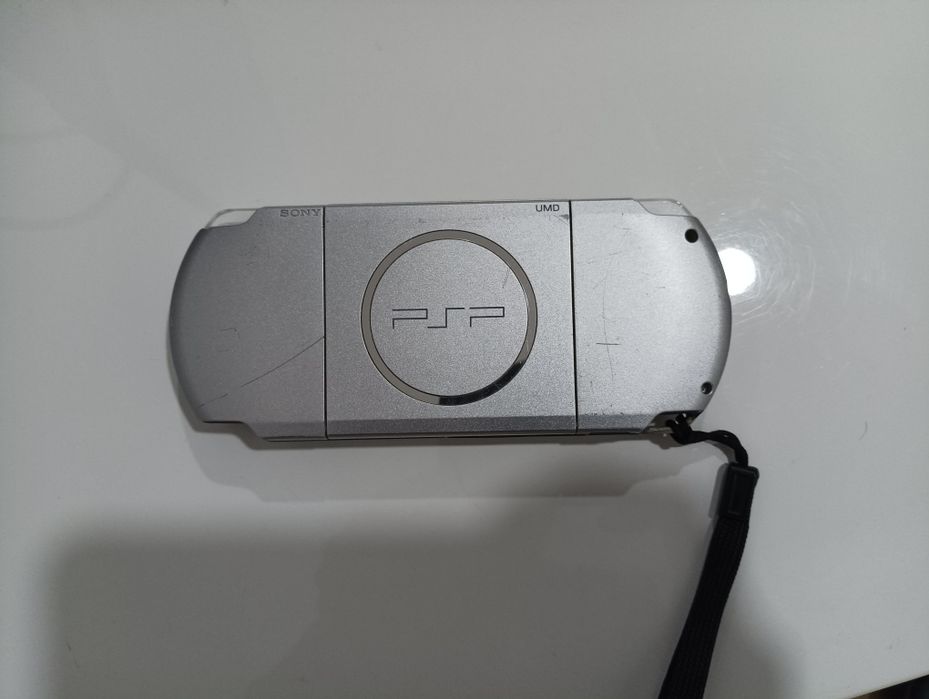 PSP 3004 Silver desbloqueada bateria nova