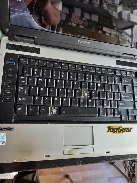 Laptop toshiba na częsci