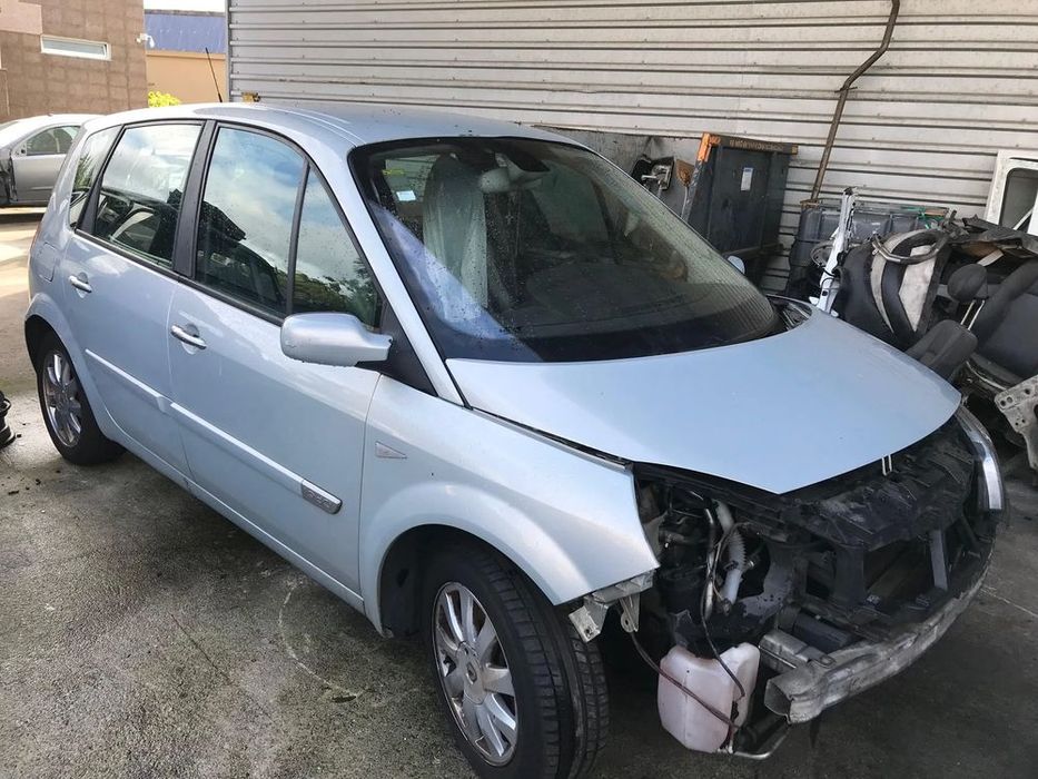 Renault Scenic II 1.9 DCi 2004 - Para Peças