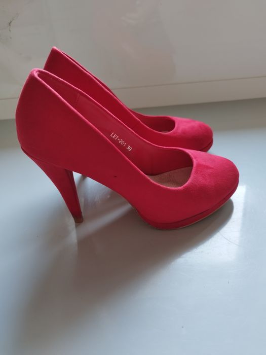 Szpilki damskie rozmiar 39