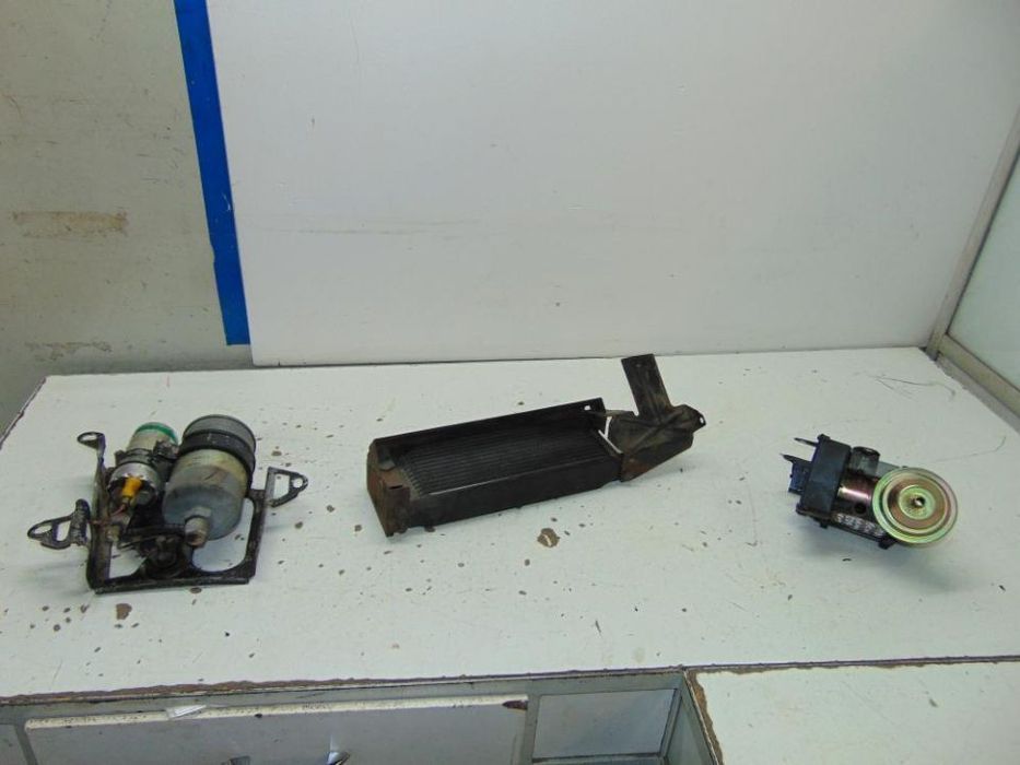 Volvo 780 Turbo coupê Bertone bomba de gasolina