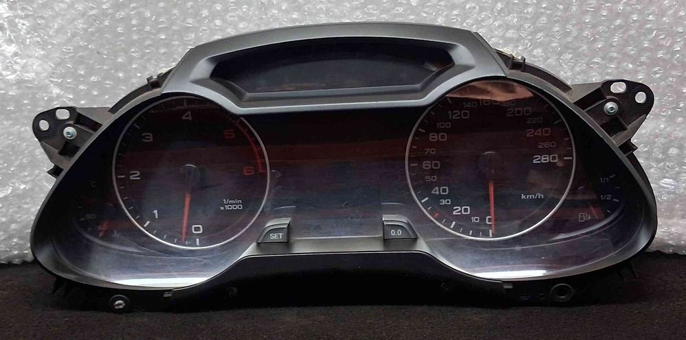 Quadrante / Painel de Instrumentos 8K0920930D - AUDI A4 B8
