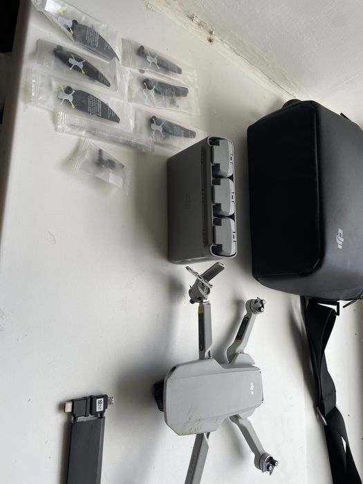 Dji mini 2 fly more combo