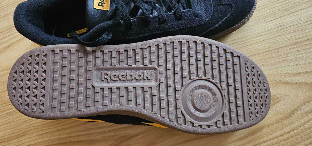кросівки Reebok нові