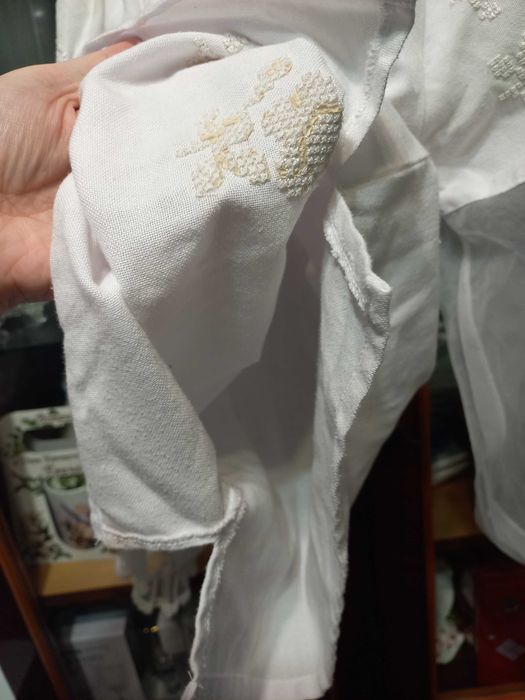 Верхній одяг на дівчинку