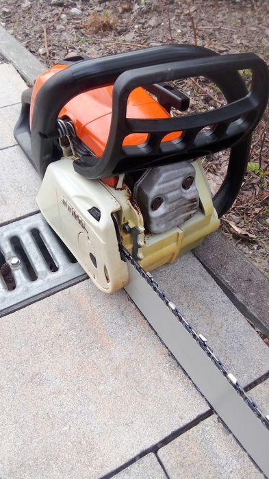 Stihl  MS 181 C moc  2 KM