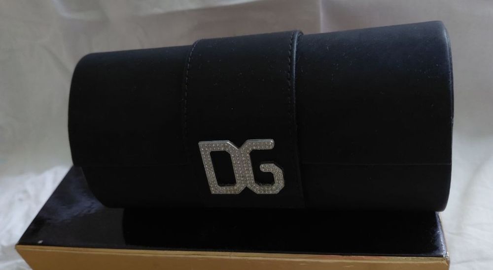 Солнцезащитные очки Dolce & Gabbana DG 893 с большим лого и стразами в стиле Y2K. Винтаж. Оригинал