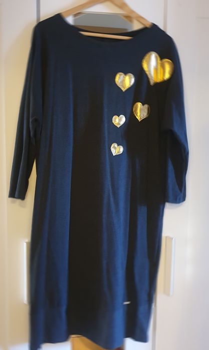 Sukienka ciemnoszara z sercami, roz.46