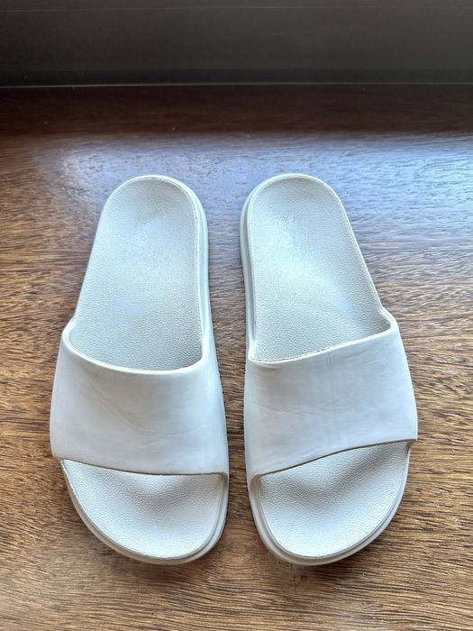 Chinelo prozis cinzento/creme