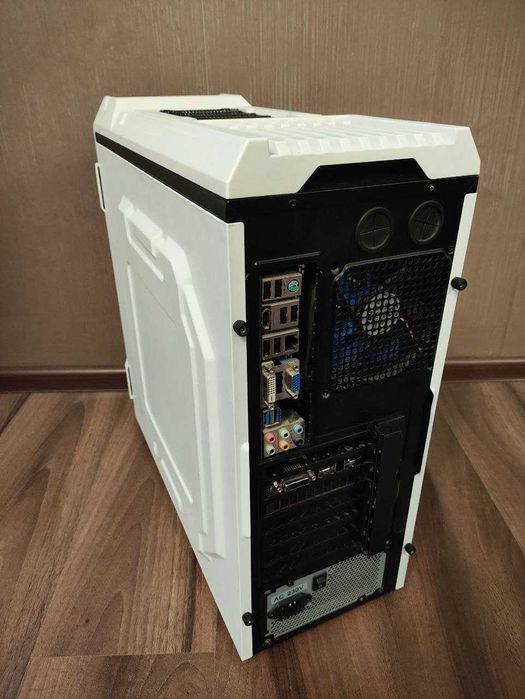 Игровой компьютер i5 16gb ssd120gb hdd1Tb