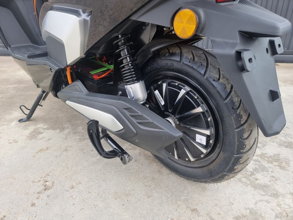 Електроскутер SokMoto WOLF 
2999w 72v 28ah