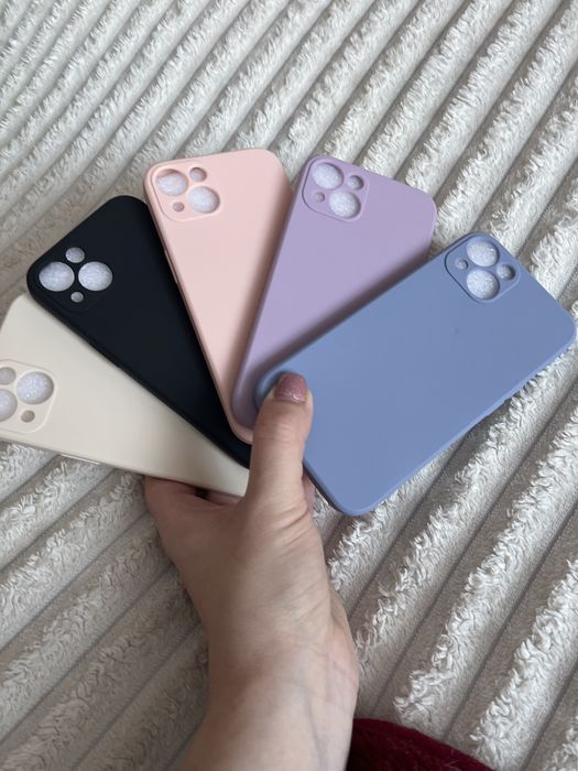 Чохол на iPhone 13