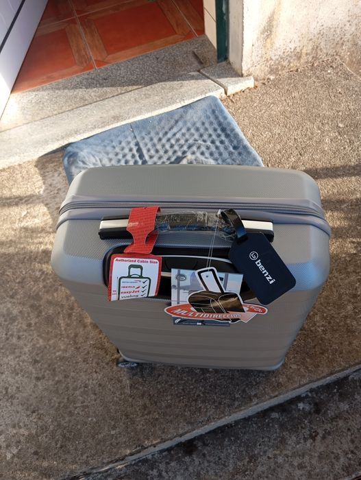 Trolley De Cabina Plata Benzi