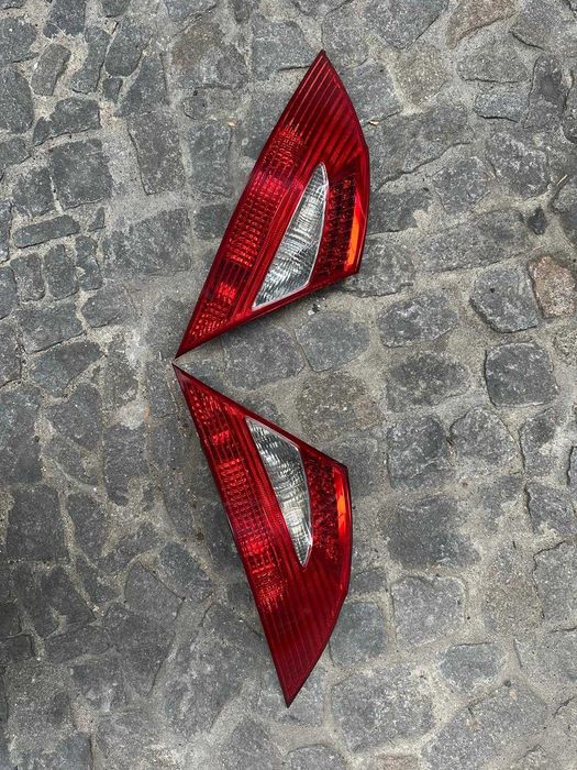 Farolins Traseiros Mercedes-benz