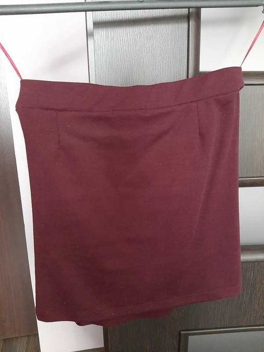 Spódniczka mini bordowa