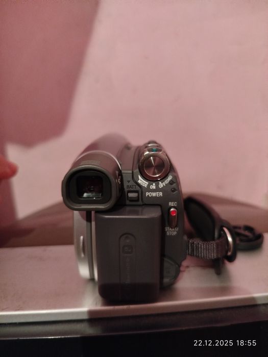 Відеокамера Sony Handycam | Carl Zeiss | Touch LCD
Продам оригінальну