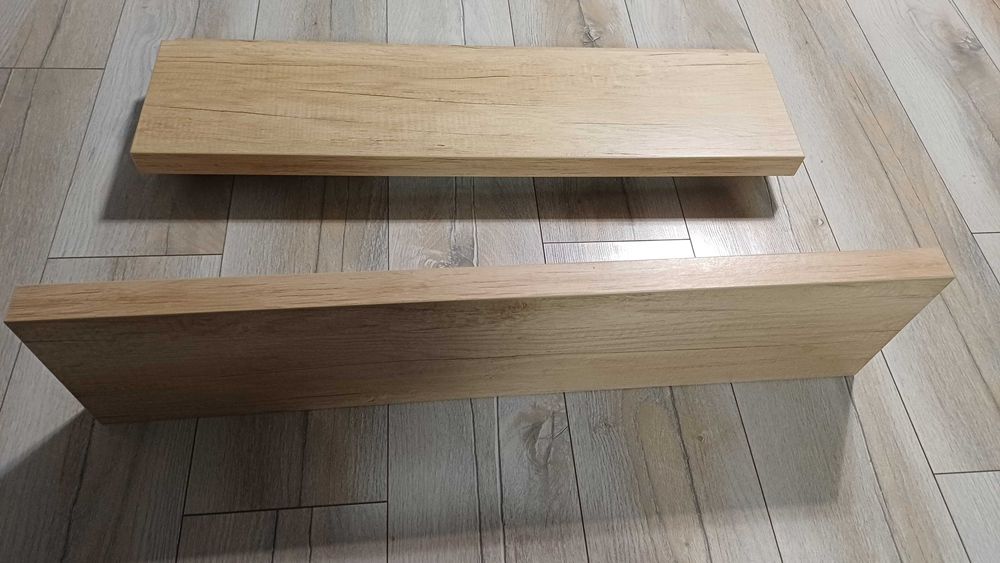 Półki na ścianę z niewidocznym montażem 82x20x3,5 3 sztuki