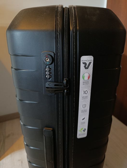 Duża walizka Roncato box 2.0