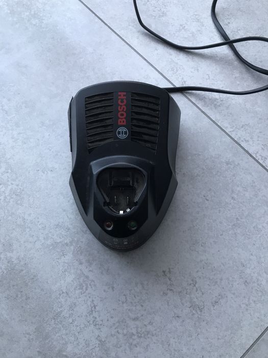 Bosch Ładowarka AL 1130 CV