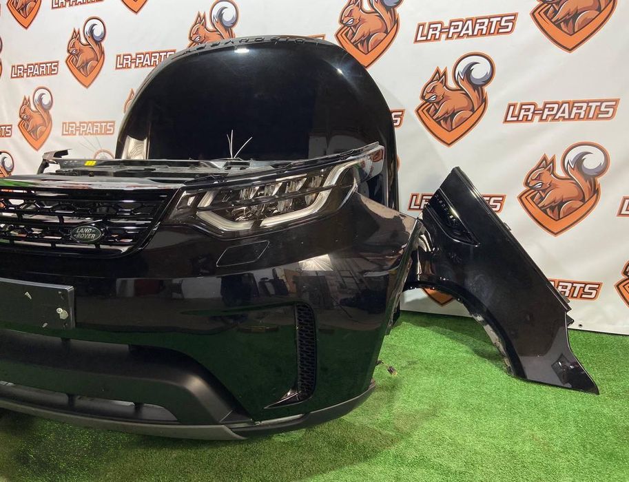 Бампер передній Land Rover Discovery 5