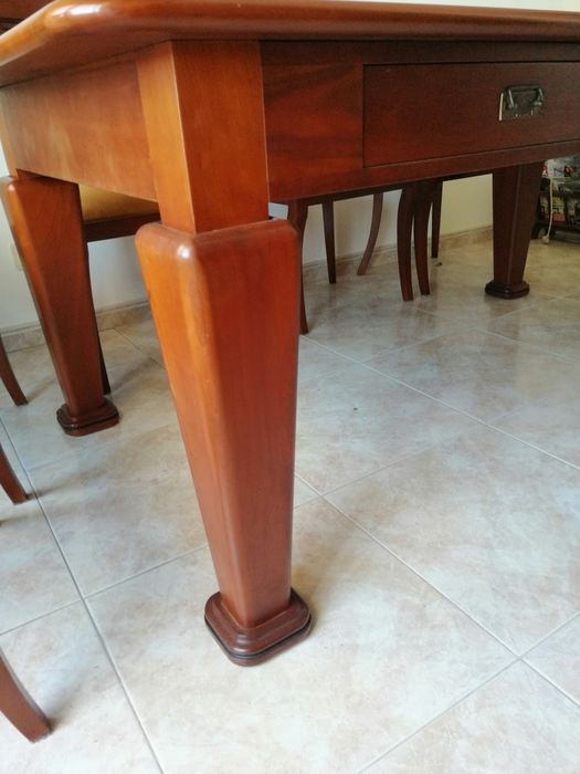 Mesa Cerejeira maciça 6 cadeiras