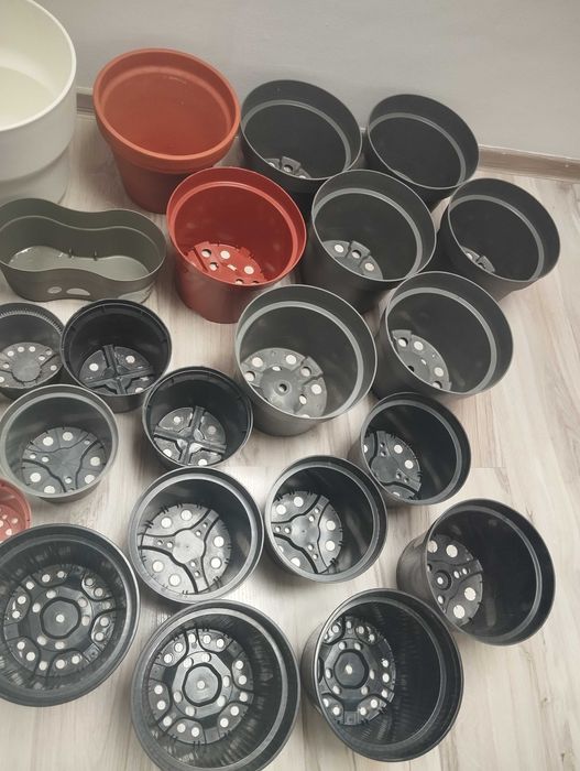 Cena za wszystko. Donice do sadzenia.