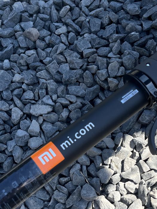 Hulajnoga elektryczna Mi Electric Scooter Essential