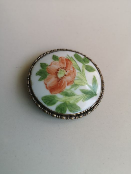 Broszka porcelanowa antyk